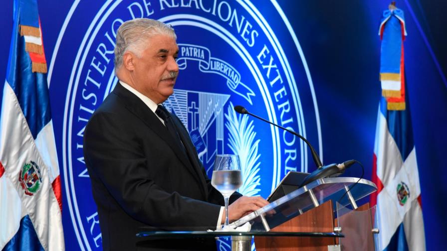 Canciller minimiza contratación de lobista Brian Ballard