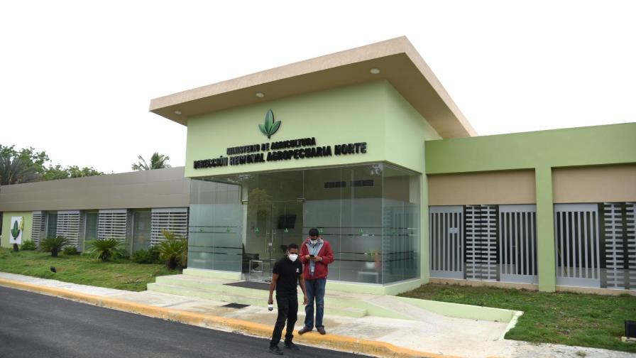 Roban en Intabaco y en oficina de Agricultura en Villa González Roban en Intabaco y en oficina de Agricultura en Villa González