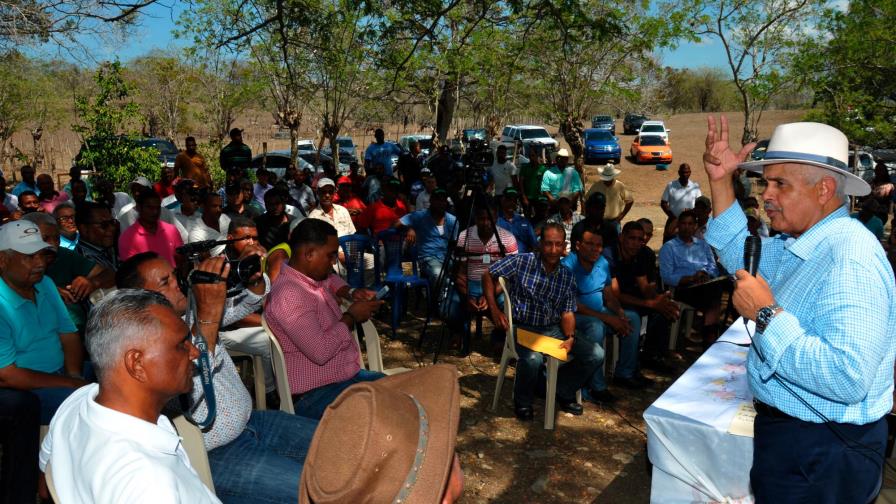 Agricultura anuncia programa para financiar preñez de ganado vacuno