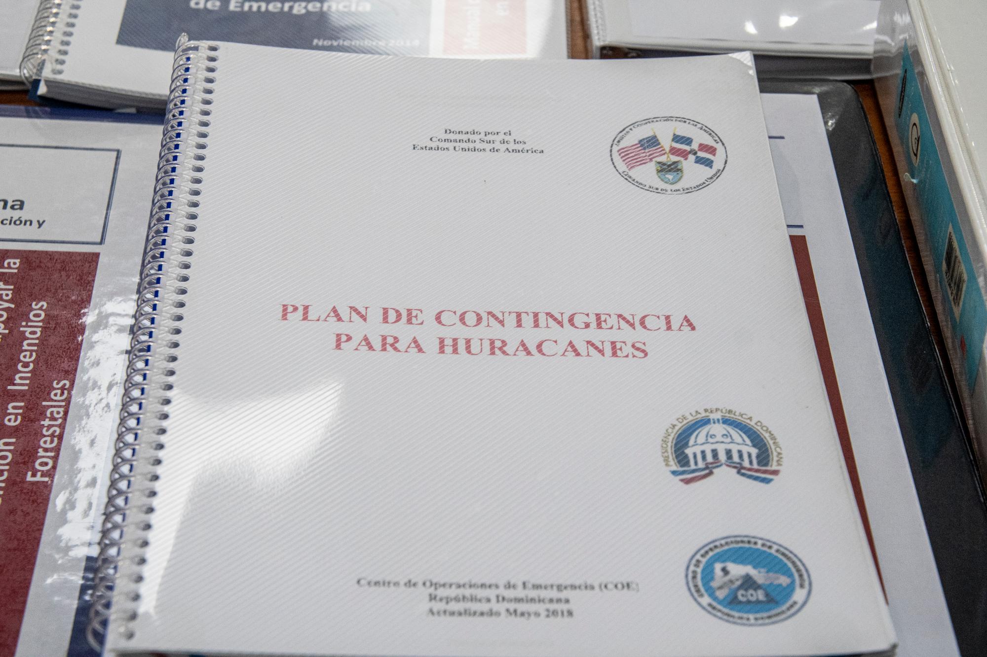 El COE cuenta con material  educativo y protocolos. 