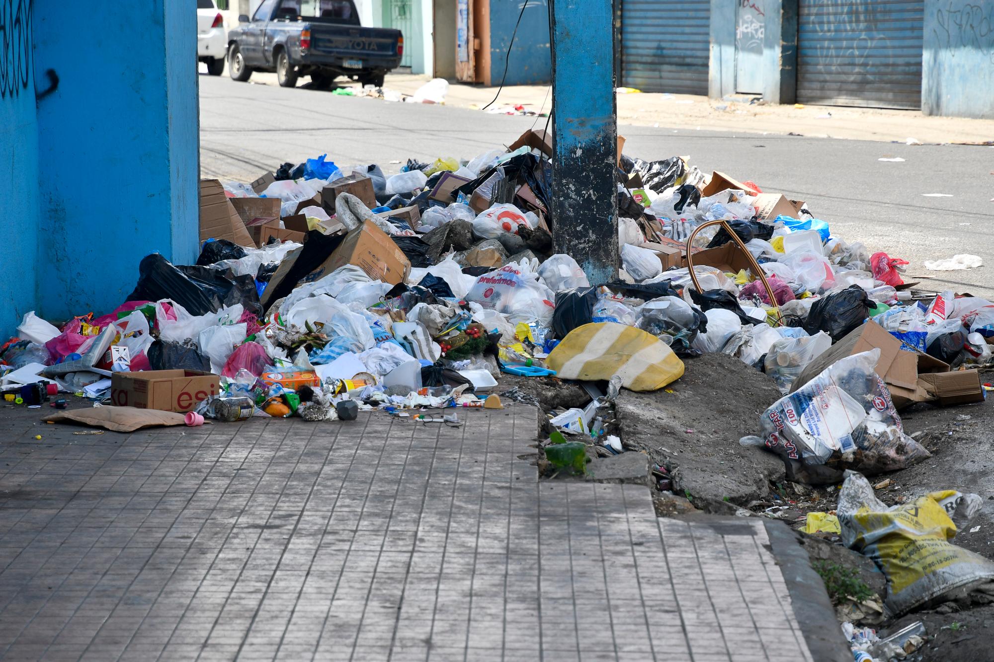 Calle Marcos del Rosario, casi esquina Fernández de Navarrete, Los Mina.