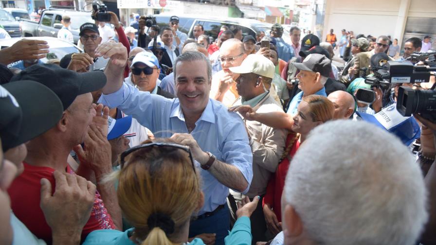 Luis Abinader rechaza que PRM esté violando disposición de la JCE sobre actos proselitistas