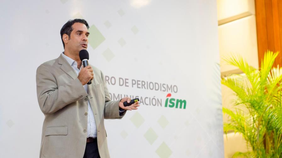 “Vivimos en la era de la infoxicación constante”