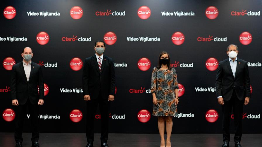 Nuevo servicio de Video Vigilancia Claro para Negocios
Claro presenta nuevo servicio de Video Vigilancia para negocios Nuevo servicio de Video Vigilancia Claro para Negocios
Claro presenta nuevo servicio de Video Vigilancia para negocios