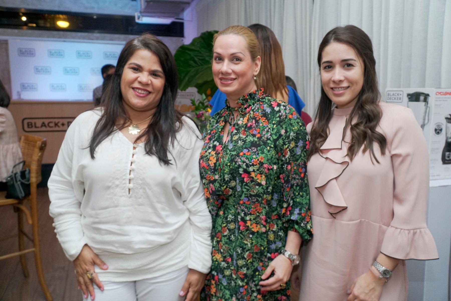 Karen Batista, Erika Barroso y Alexandra Villalobos.