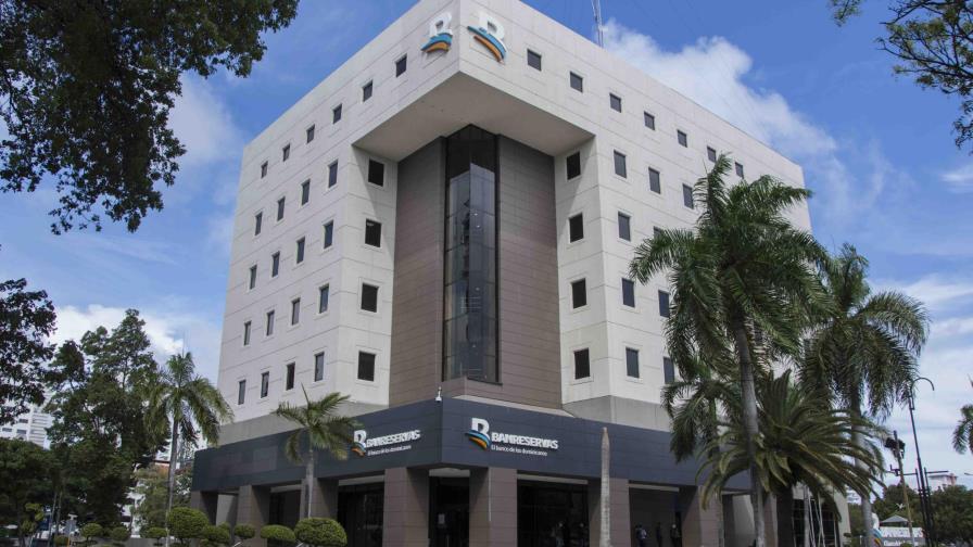Global Finance premia a Banreservas en tres categorías como mejor banco del país