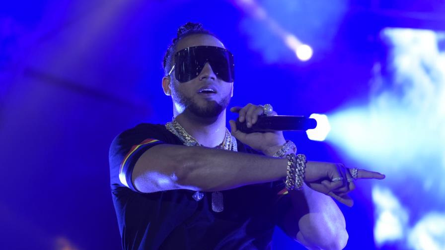 El Alfa llenó Anfiteatro Juan Lockward de Puerto Plata El Alfa llenó Anfiteatro Juan Lockward de Puerto Plata