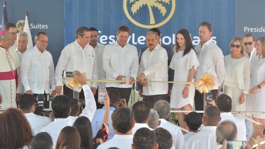 Presidente Medina inaugura obras en Puerto Plata