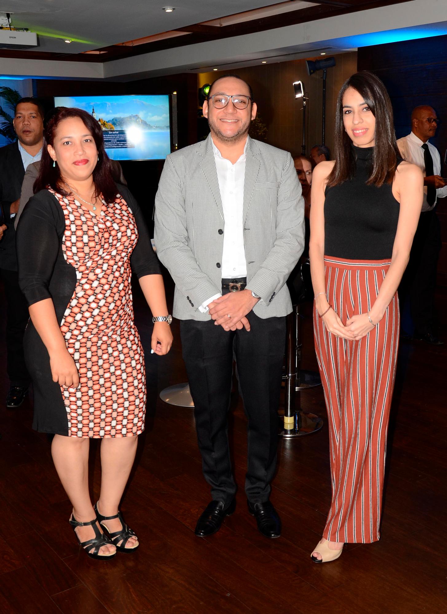 Escarlet Ramírez, Eiron Martínez y Elayris Castro