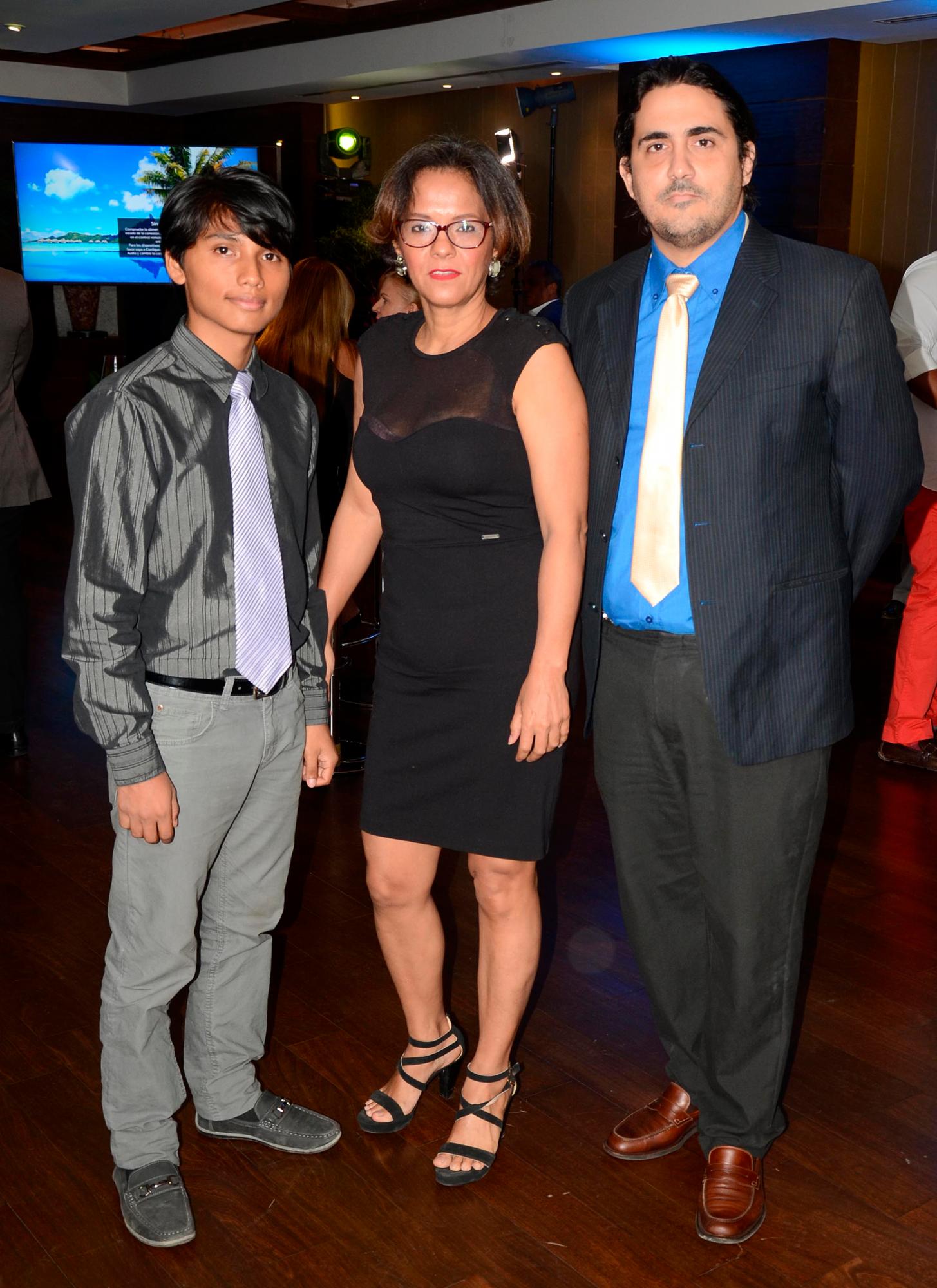 Saúl Martínez, Dominicana Ureña y Said Neder