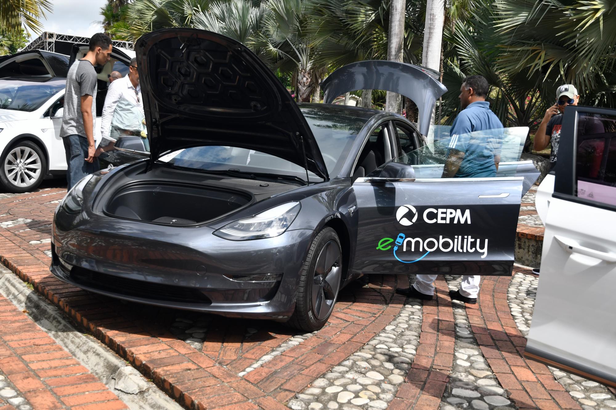 Otros de los modelos exhibidos en la actividad.