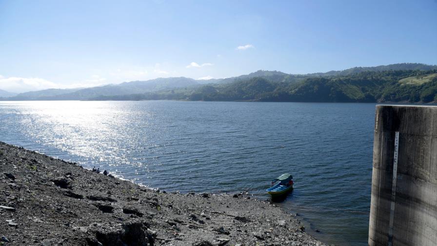 Director de Coraasan pide ley del agua mientras cae el nivel en  la presa de Tavera