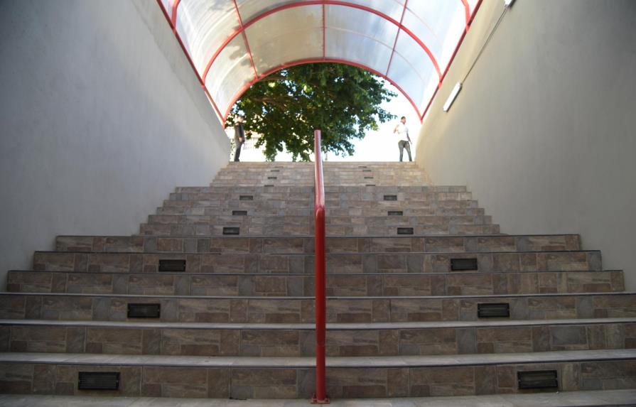 Alcaldía de Santiago rehabilita túnel peatonal y cultural 