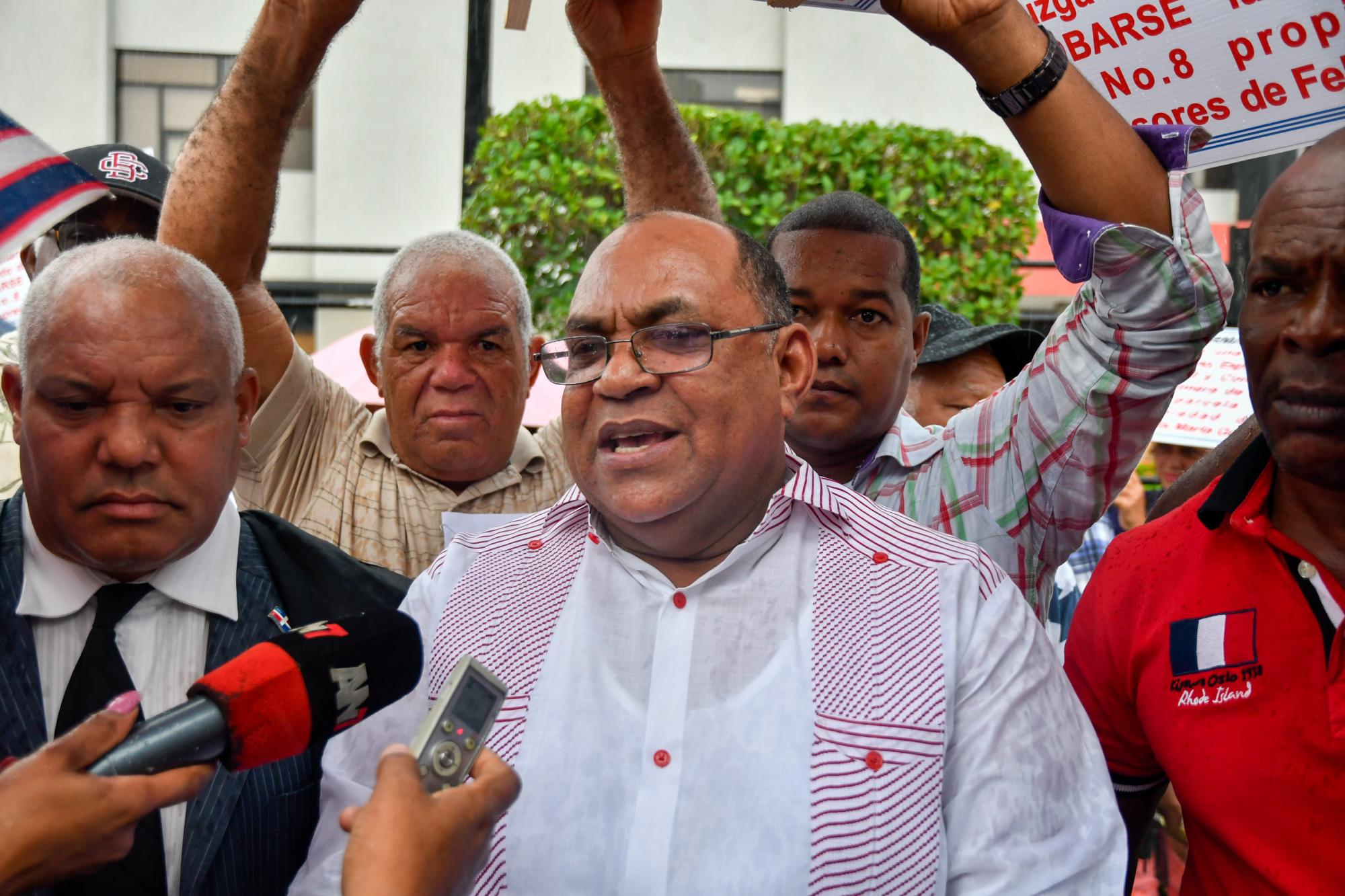 Benito Domínguez apoderado de los sucesores