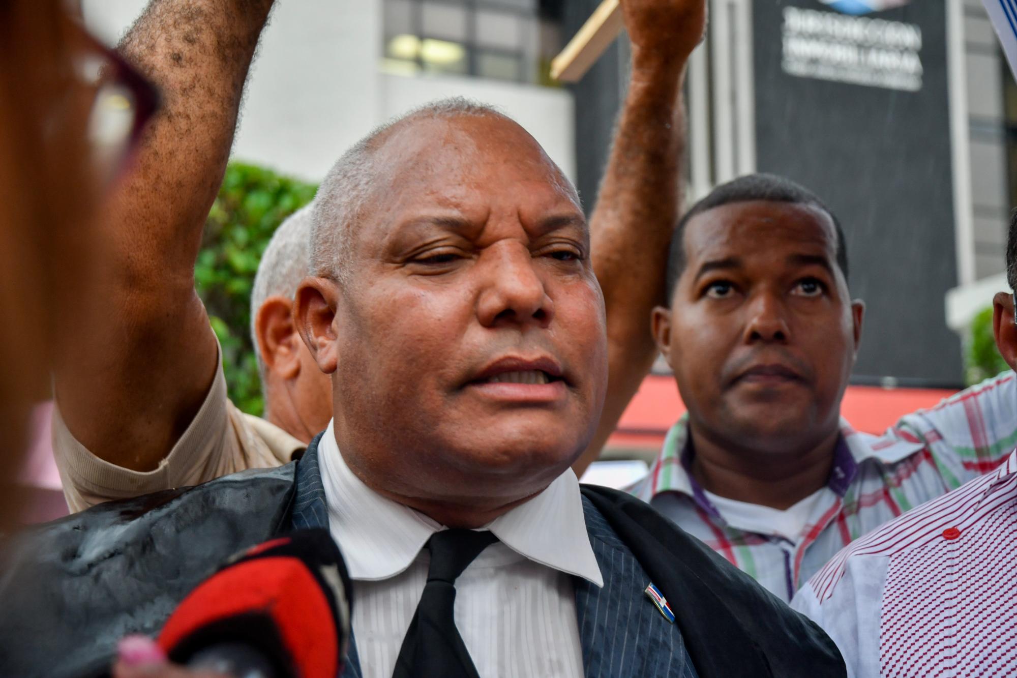 Cayetano Castillo, abogados de los sucesores