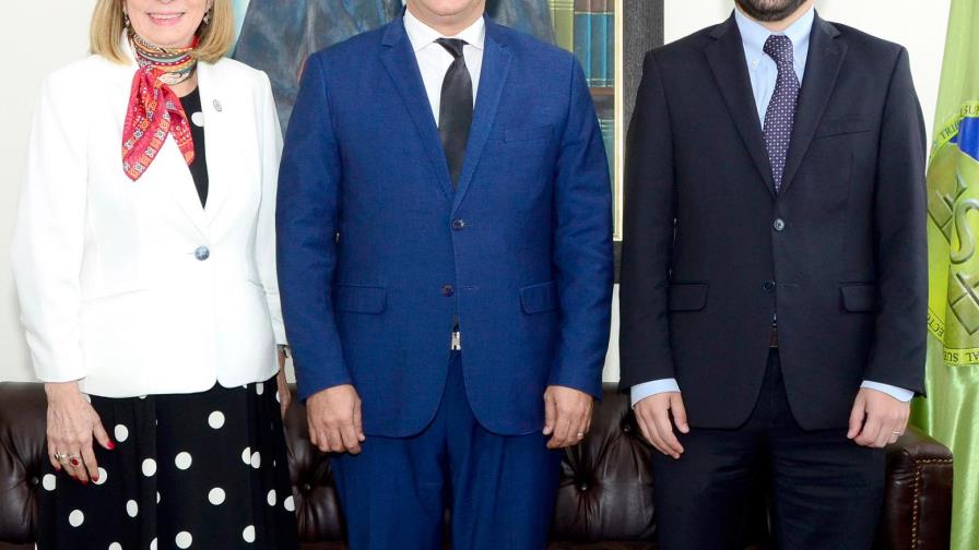 TSE se reúne con misión preliminar de la OEA para hablar sobre elecciones municipales