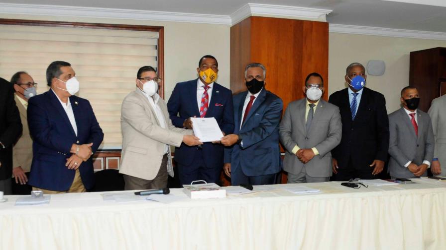 Llevan al Congreso el proyecto Ley del Deporte