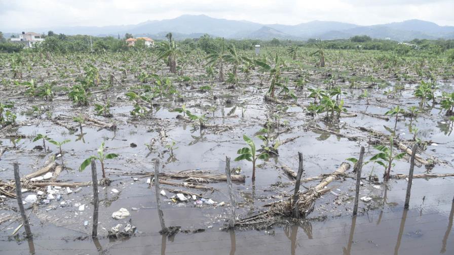 Tierra arrasada en Moca, La Vega, Bonao y Villa Tapia tras paso de tornado 