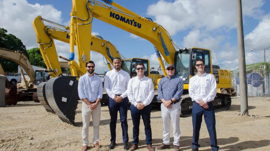 Reid & Compañía presenta nuevos equipos Komatsu