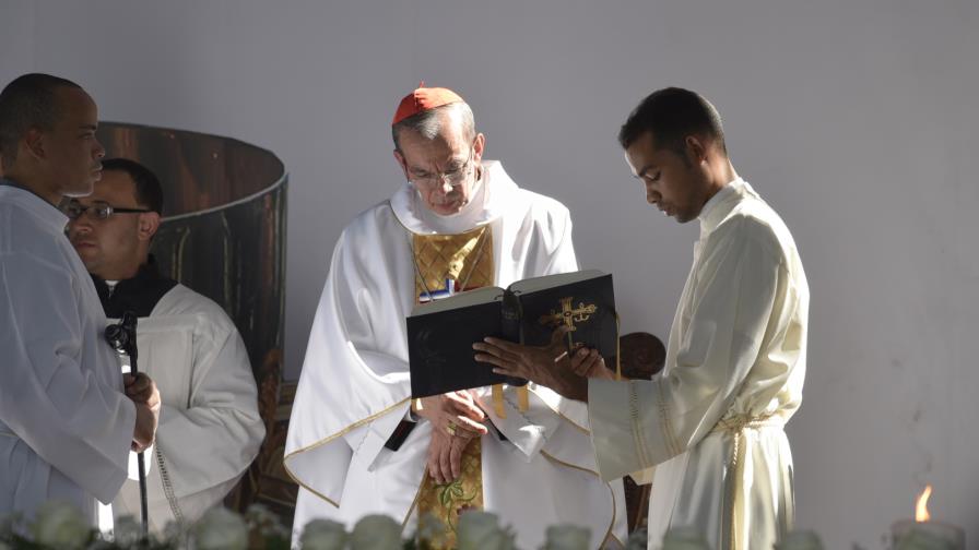 Papa Francisco exhorta a los dominicanos fortalecer la fe católica 