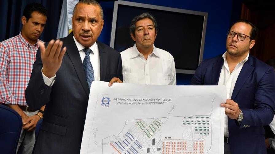 Prometen entregar en seis meses 390 viviendas a familias de la región sur