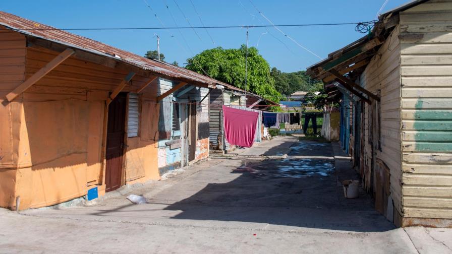 En La Zurza solicitan a Abinader que reubique familias desalojadas hace 15 años En La Zurza solicitan a Abinader que reubique familias desalojadas hace 15 años