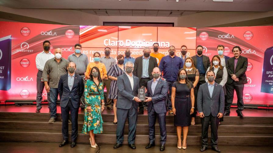 Claro es reconocida como la Red Móvil más rápida de RD Claro es reconocida como la Red Móvil más rápida de RD