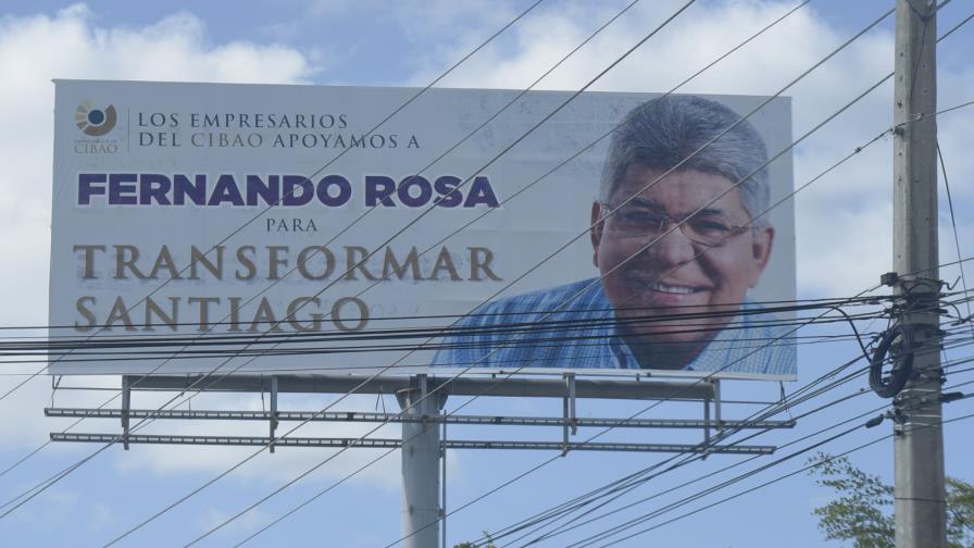 Fernando Rosa pide a sus colaboradores retirar vallas de las vías públicas en Santiago