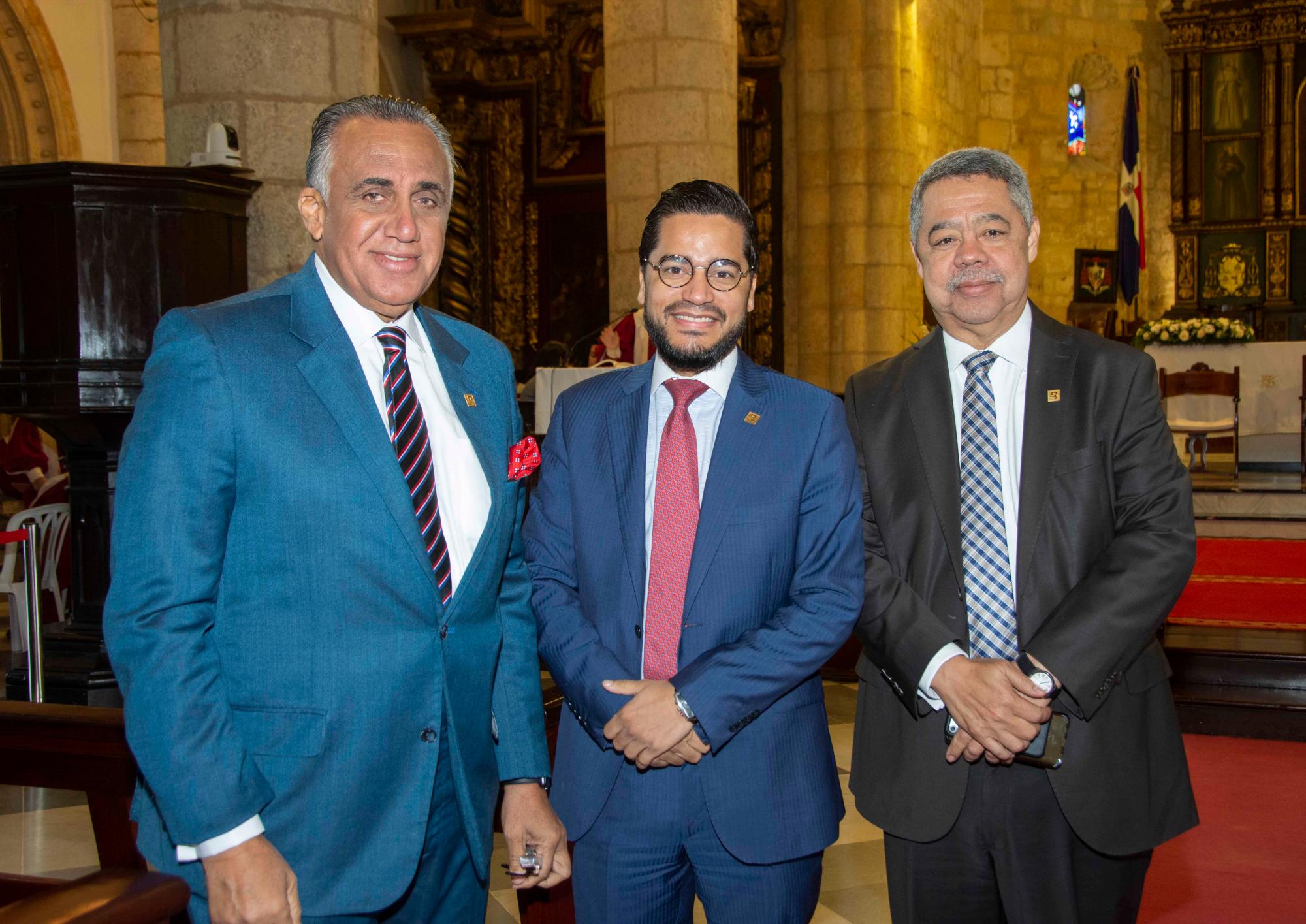 Luis Mejía Oviedo, Raúl Ovalle y Orión Mejía.