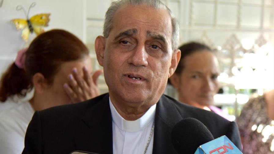 Arzobispo de Santiago considera urge enfrentar delincuencia afecta país Arzobispo de Santiago considera urge enfrentar delincuencia afecta país