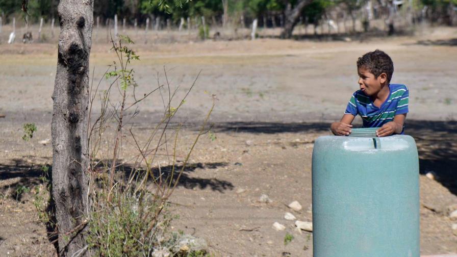Pese a las lluvias en el Cibao, presas mantienen bajos niveles de agua Pese a las lluvias en el Cibao, presas mantienen bajos niveles de agua