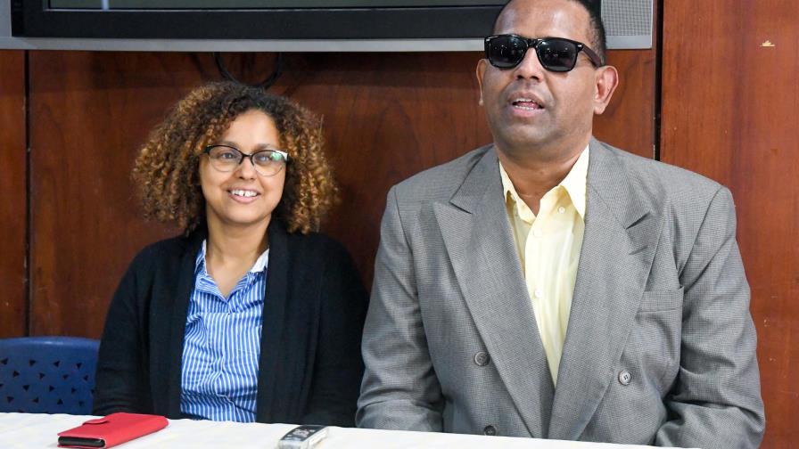 Anuncian congreso para personas no videntes