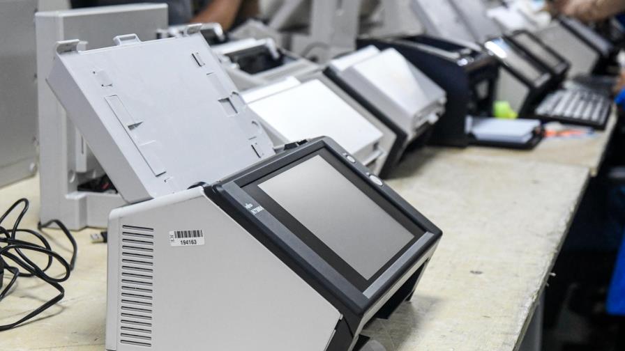 Junta implementa nuevos controles de calidad a escáner a usará en las elecciones municipales Junta implementa nuevos controles de calidad a escáner a usará en las elecciones municipales