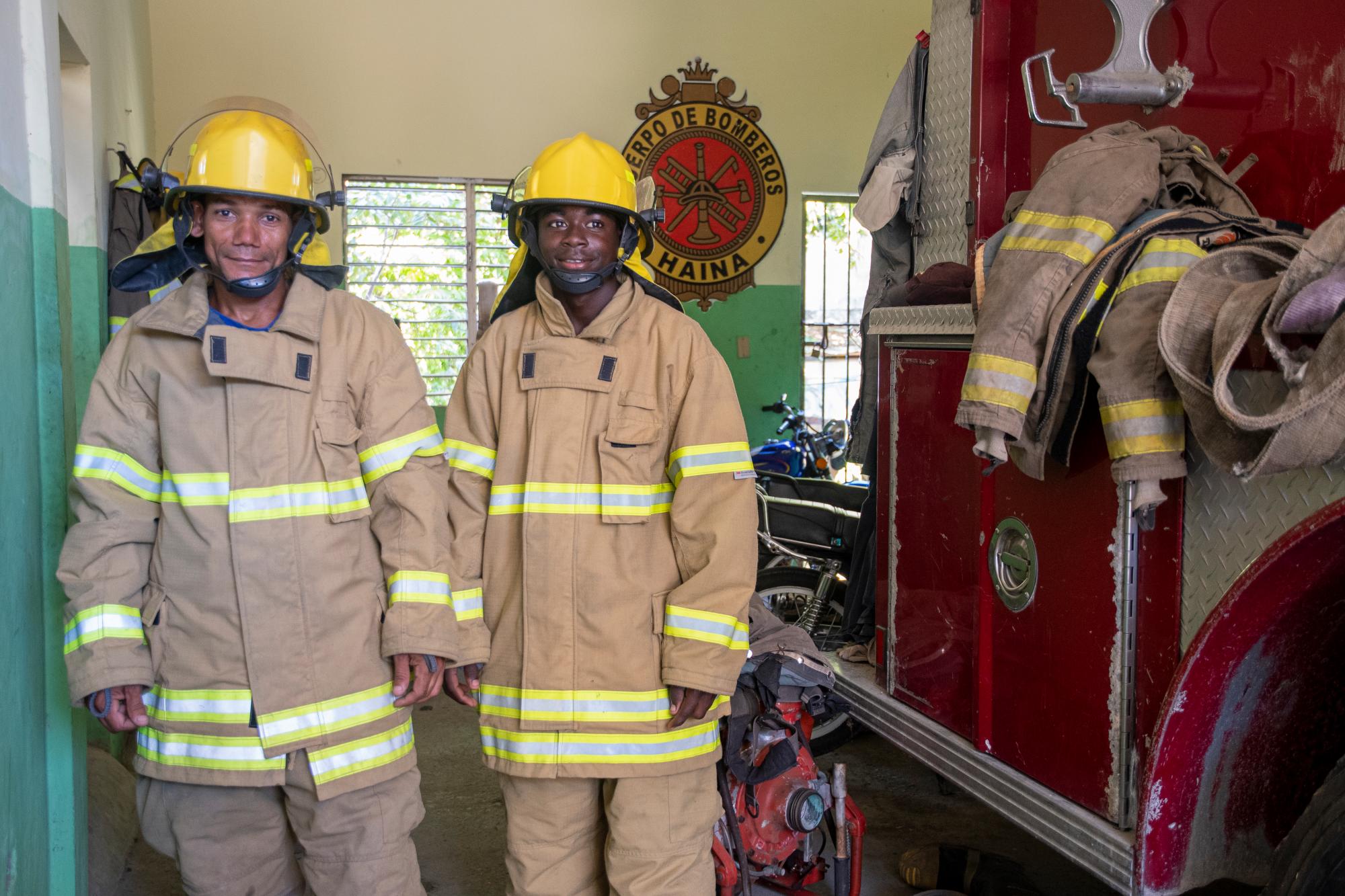 Algunos equipos que usan para combatir incendios.