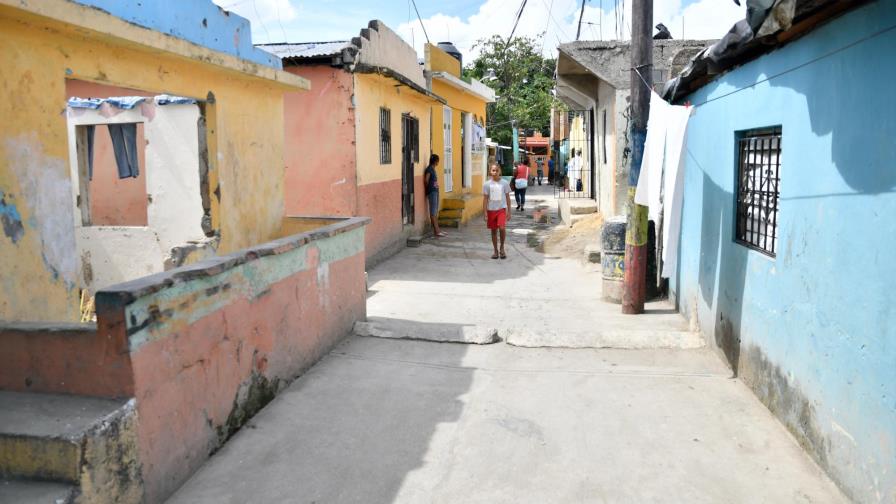 Fundación busca fondos para transformar el sector El Caliche, de Villa Duarte