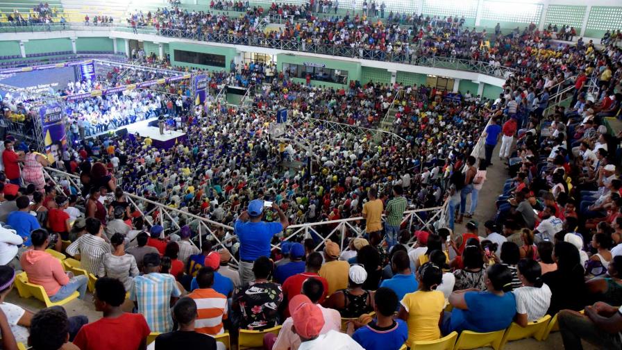 La política atosigada por tema de la reelección y la reforma constitucional; llegó la hora