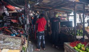 La ocupación de espacios públicos, un problema sin resolver