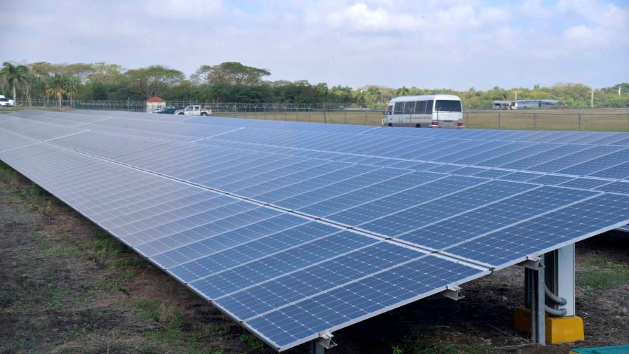 Aeropuerto Internacional del Cibao produce el 80% de energía que utiliza Aeropuerto Internacional del Cibao produce el 80% de energía que utiliza