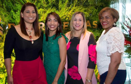 Banreservas reconoce labor de las cronistas sociales