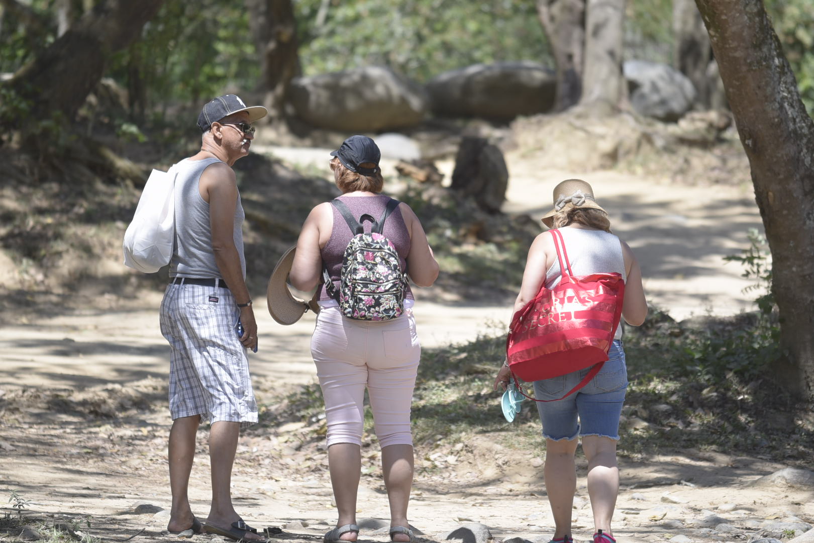 Desde tempranas horas del día comenzaron a llegar los vacacionistas.