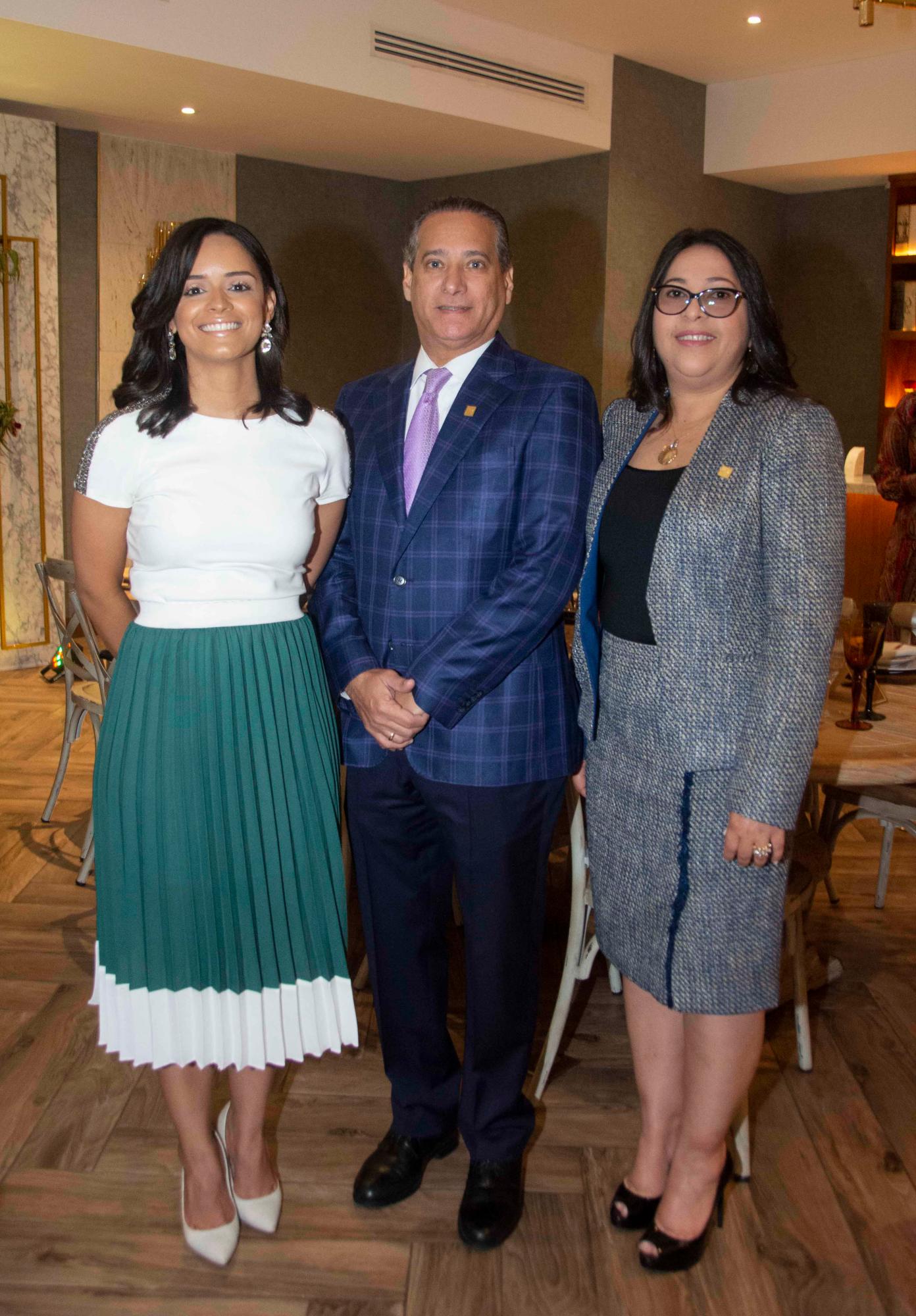 Yubelkis Ramírez, Rienzi Pared Pérez y Saida Fernández.