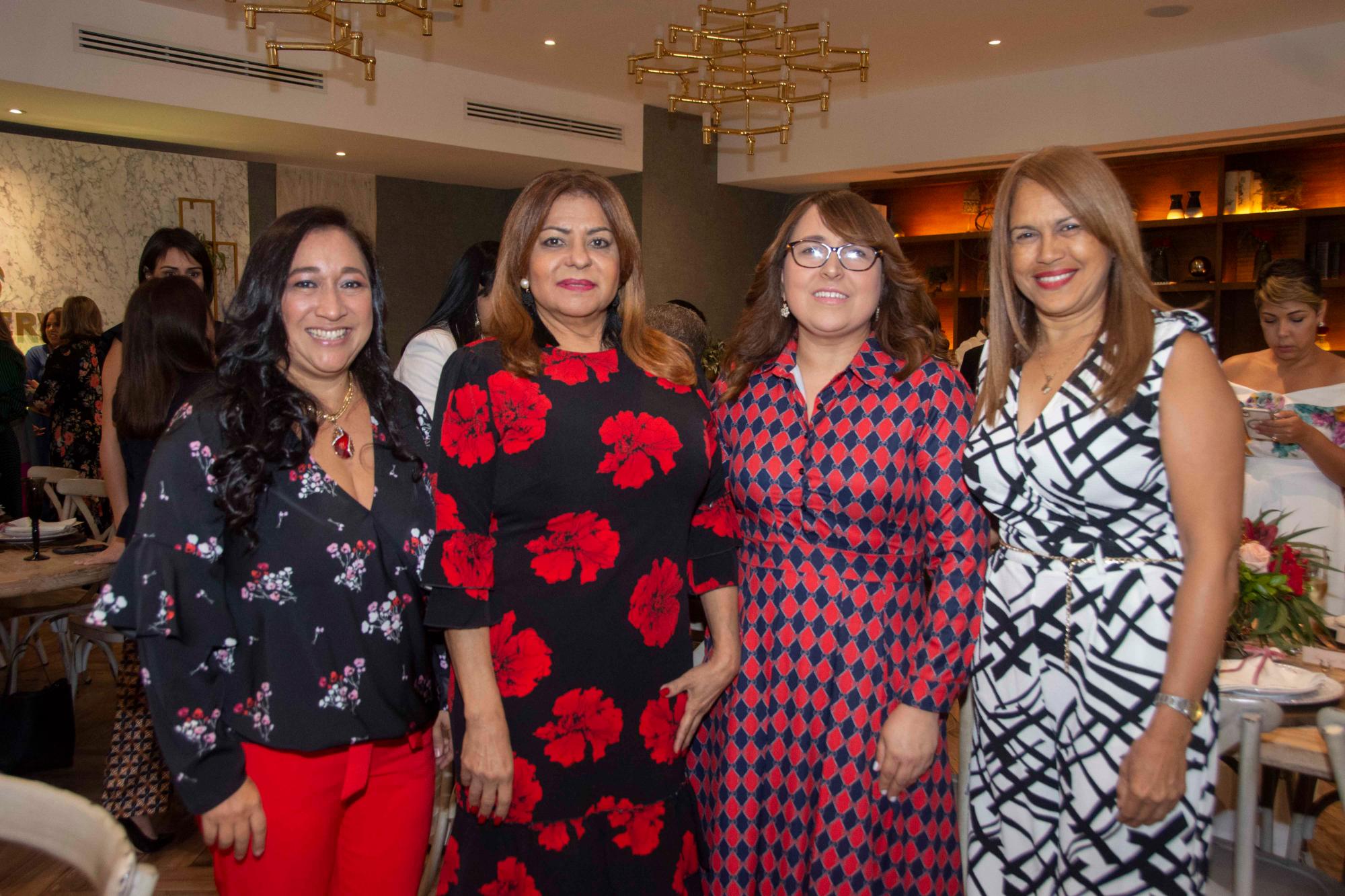 Susana Veras, Bélgica Suárez, Emelyn Baldera y Yamira Taveras.
