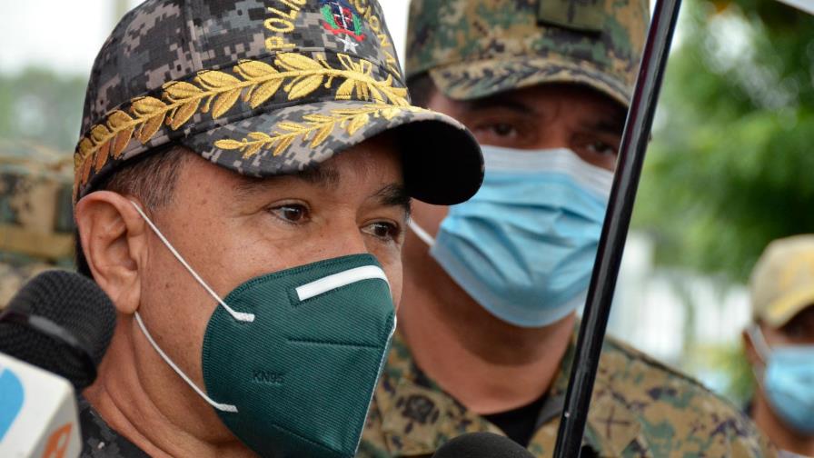 Habilitan club para trasladar violadores del toque de queda durante fiestas navideñas Habilitan club para trasladar violadores del toque de queda durante fiestas navideñas