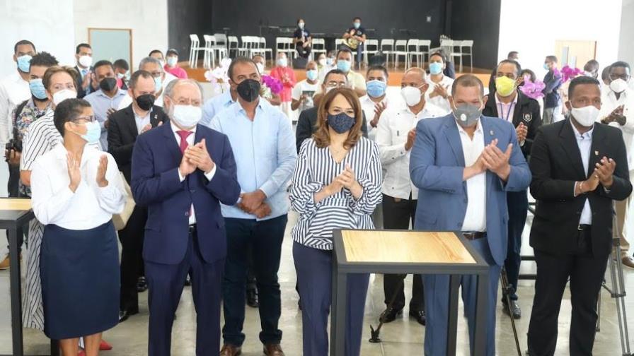 Inauguran centro cultural y escuela de bellas artes en Sabana Perdida Inauguran centro cultural y escuela de bellas artes en Sabana Perdida