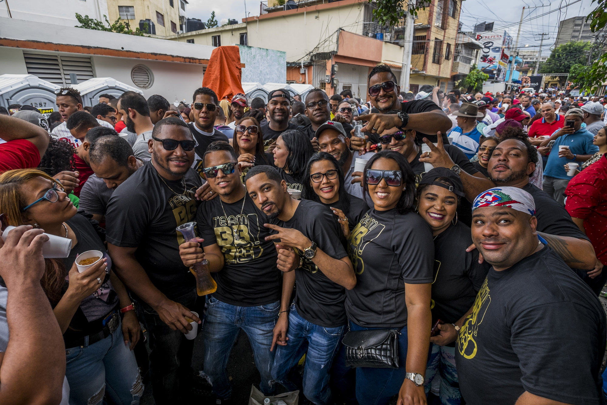 Varias personas confeccionaron polocher.