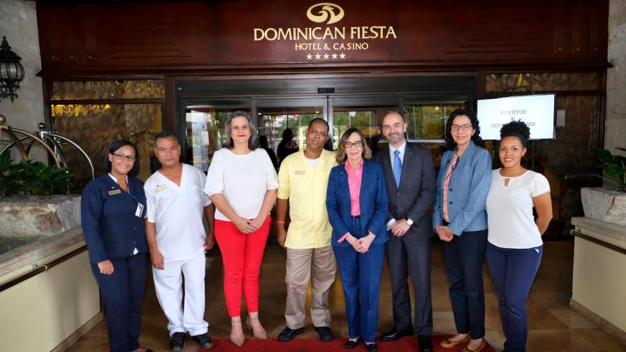 Dominican Fiesta Hotel & Casino ratifica compromiso con la inclusión social Dominican Fiesta Hotel & Casino ratifica compromiso con la inclusión social