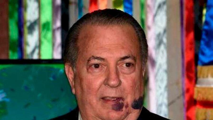 Cultura informa que el ministro y su esposa dan negativo a COVID-19