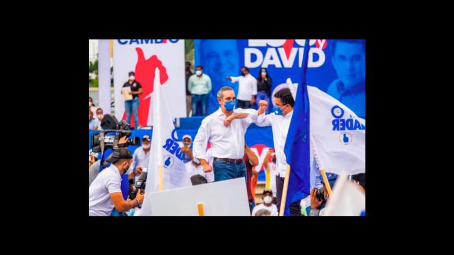 Presidente electo Luis Abinader visita al exalcalde David Collado