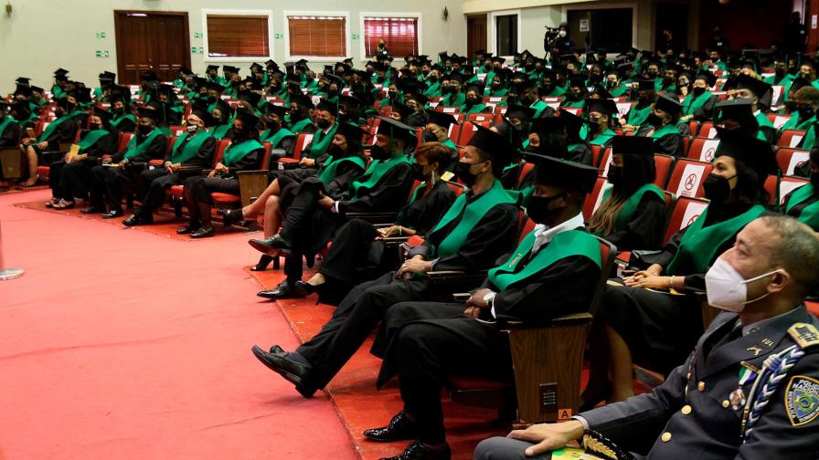 La UCSD gradúa 380 nuevos profesionales en postgrado La UCSD gradúa 380 nuevos profesionales en postgrado