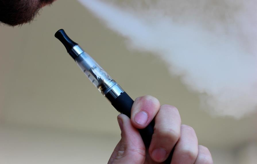 Reynolds busca aprobación de FDA para cigarrillo electrónico